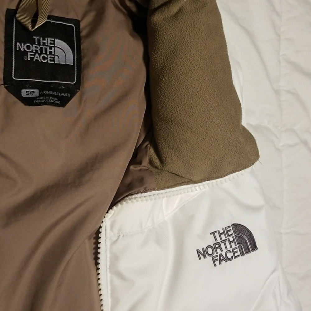 North Face Down Vest 550 - Picture 2 of 6